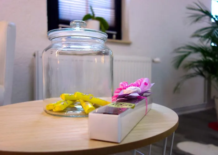 Happy Homes Red - Dein Stylisches Maisonette-apartment Mit Wow-effekt!