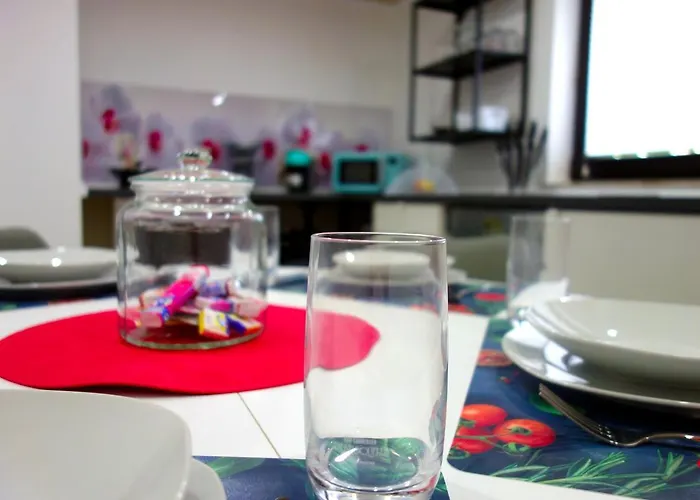 Apartmán Happy Homes Red - Dein Stylisches Maisonette-apartment Mit Wow-effekt!