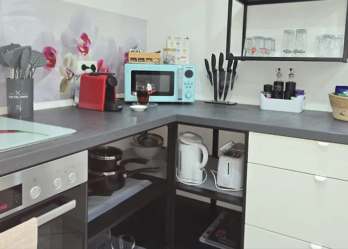 Happy Homes Red - Dein Stylisches Maisonette-apartment Mit Wow-effekt! Altenstadt